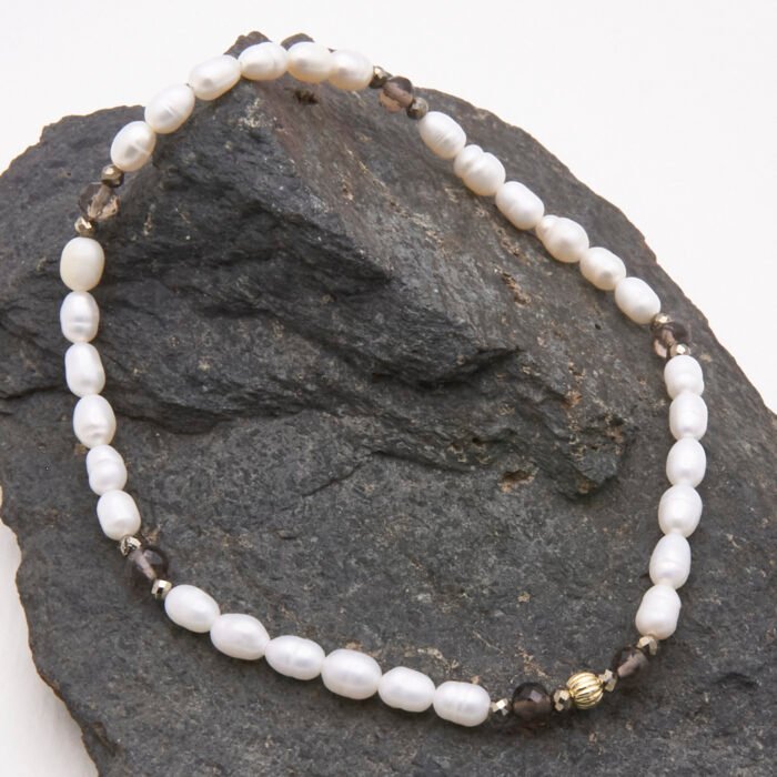 Freshwater Rice Pearl and Smoky Quartz Stretchy Bracelet Freshwater Rice Pearl and Smoky Quartz Stretchy Bracelet