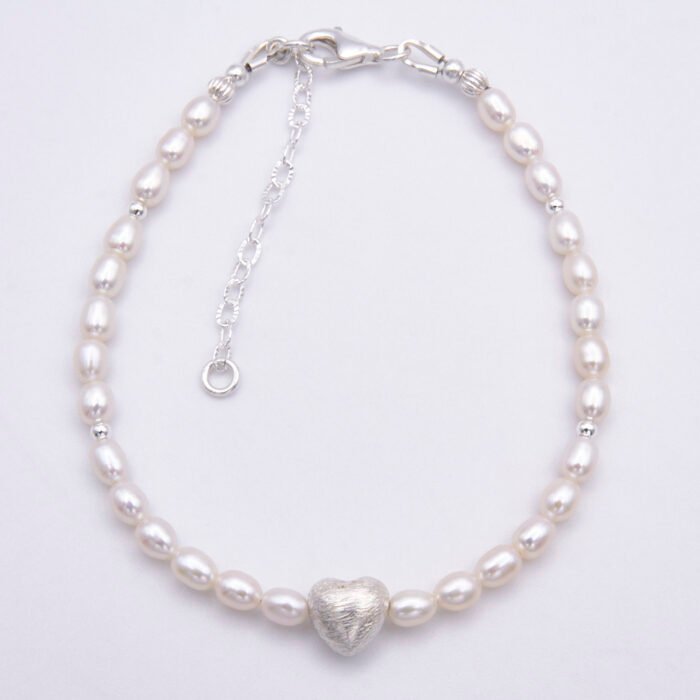 Freshwater Pearl and Brushed Sterling Silver Heart Bracelet Freshwater Pearl and Brushed Sterling Silver Heart Bracelet