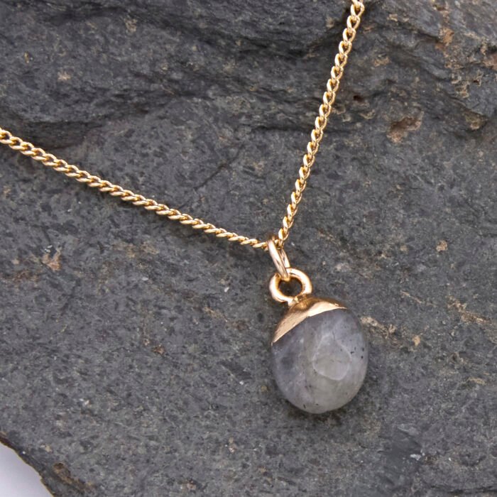 Close up of Labradorite Faceted Cabochon Gold Pendant Necklace