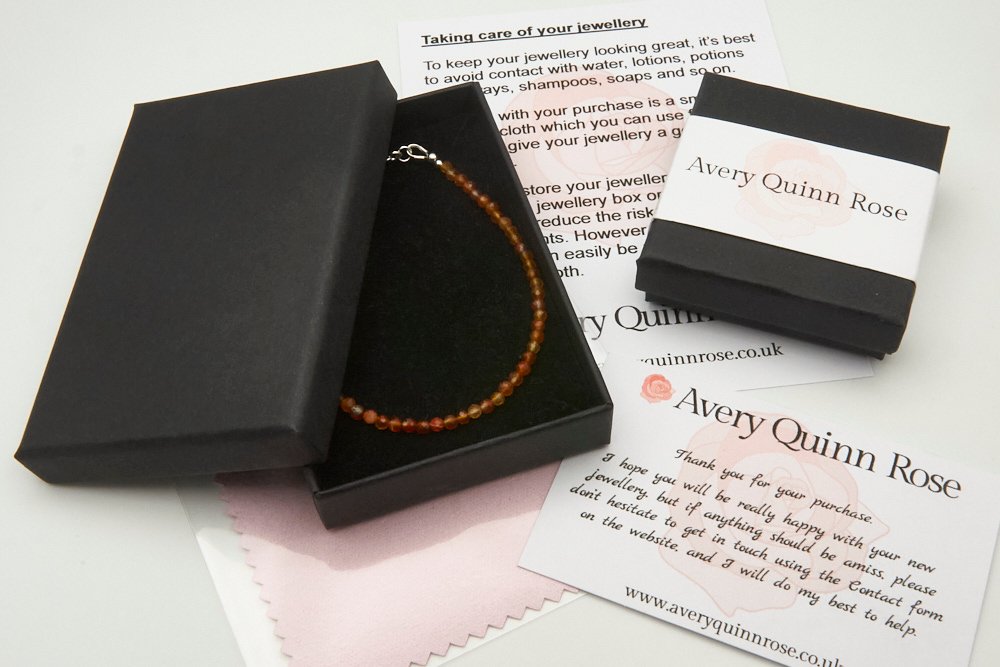 Avery Quinn Rose packaging